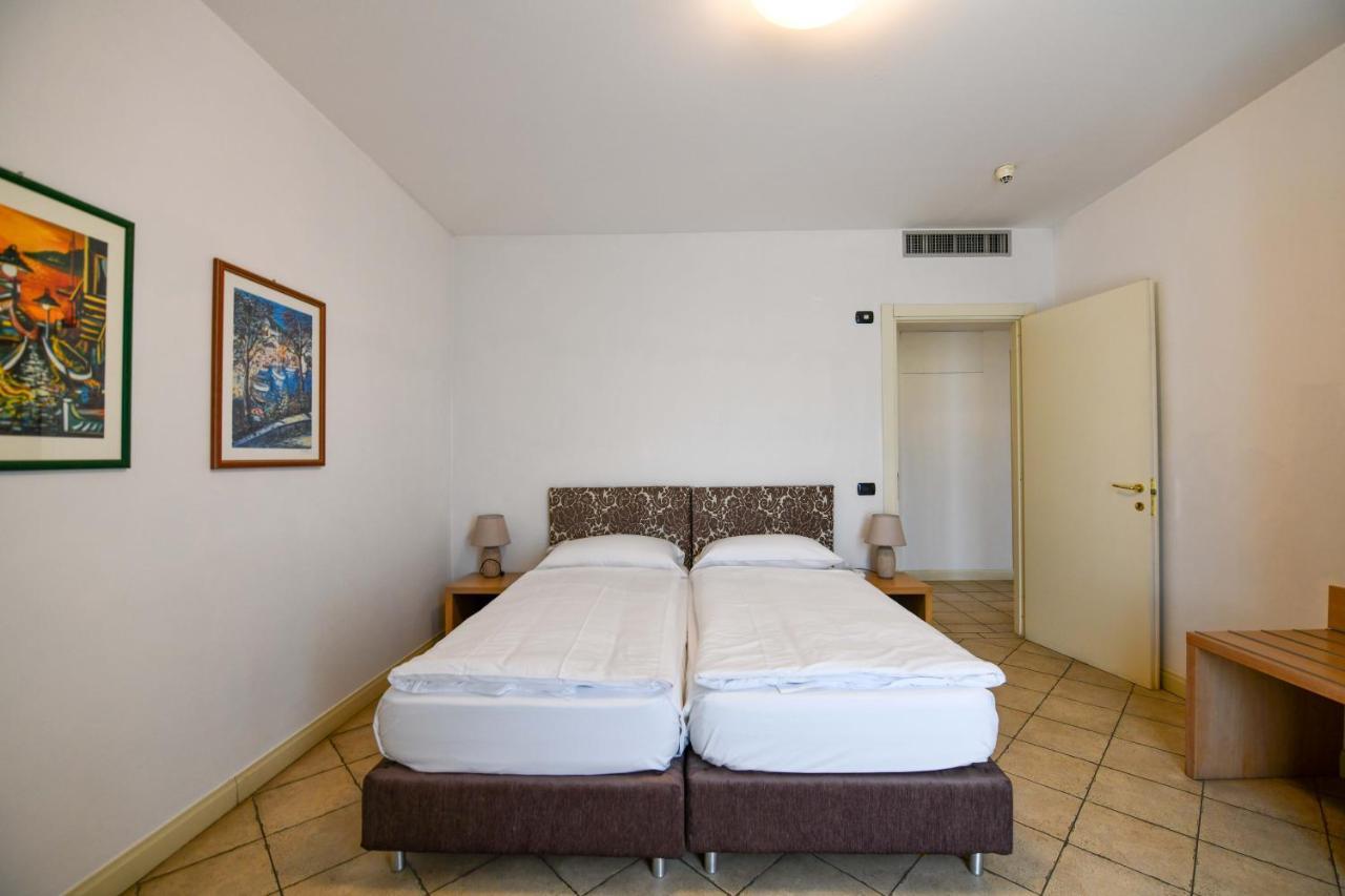 Aquazzurra Resort & Aparthotel 카노비오 외부 사진