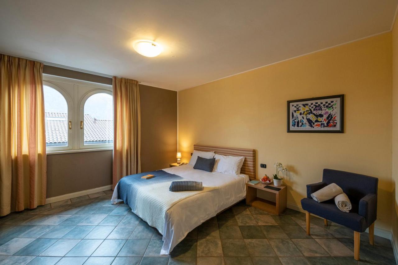 Aquazzurra Resort & Aparthotel 카노비오 외부 사진