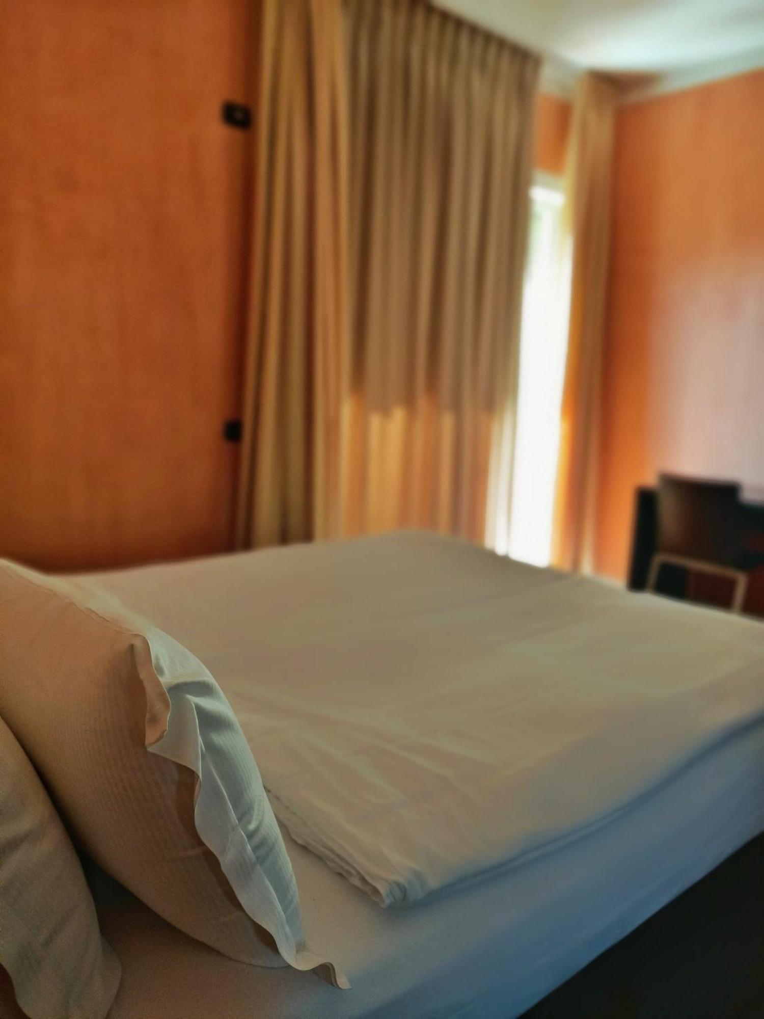 Aquazzurra Resort & Aparthotel 카노비오 외부 사진